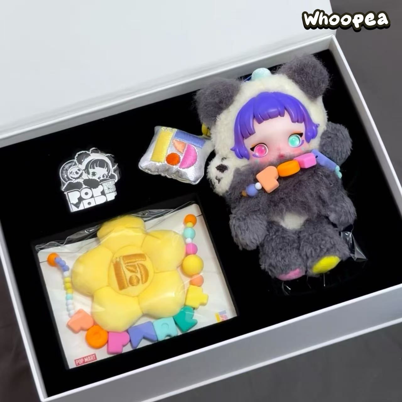 POP MART 15th KEEP REAL KEEP FOCUS  Anniversary  Employee Gift Box
