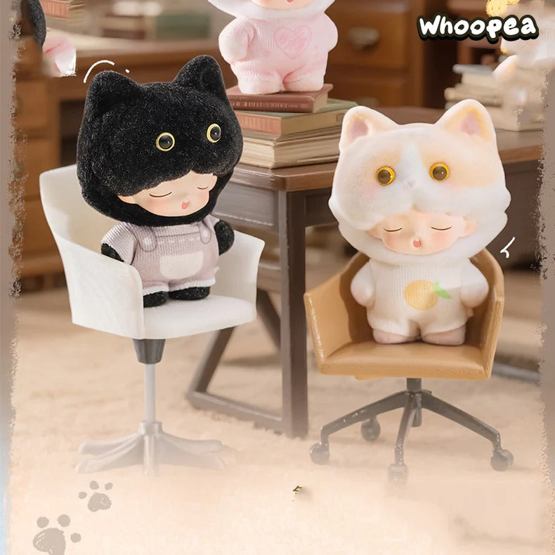YUMO Cute Pet Family Series Mini Figures. Blind Box