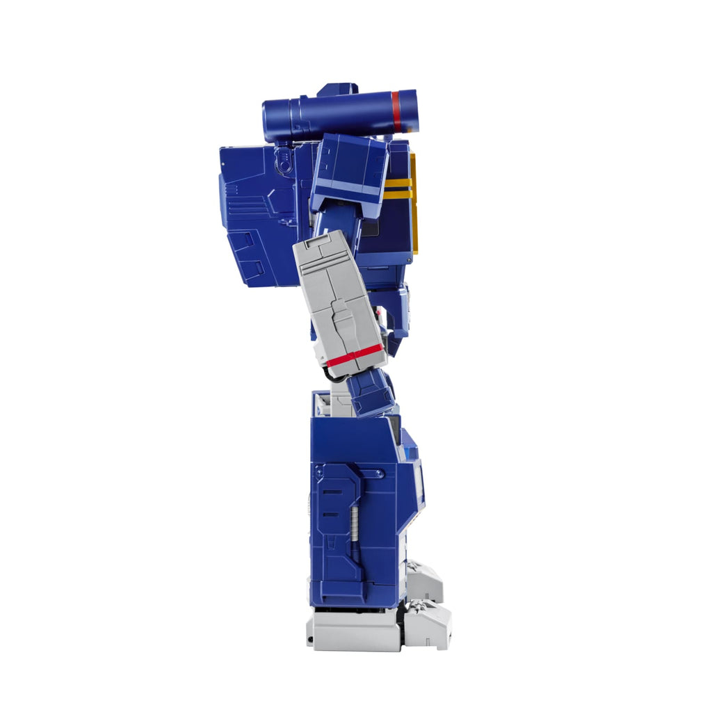 Flagship Soundwave Auto-Converting Robot